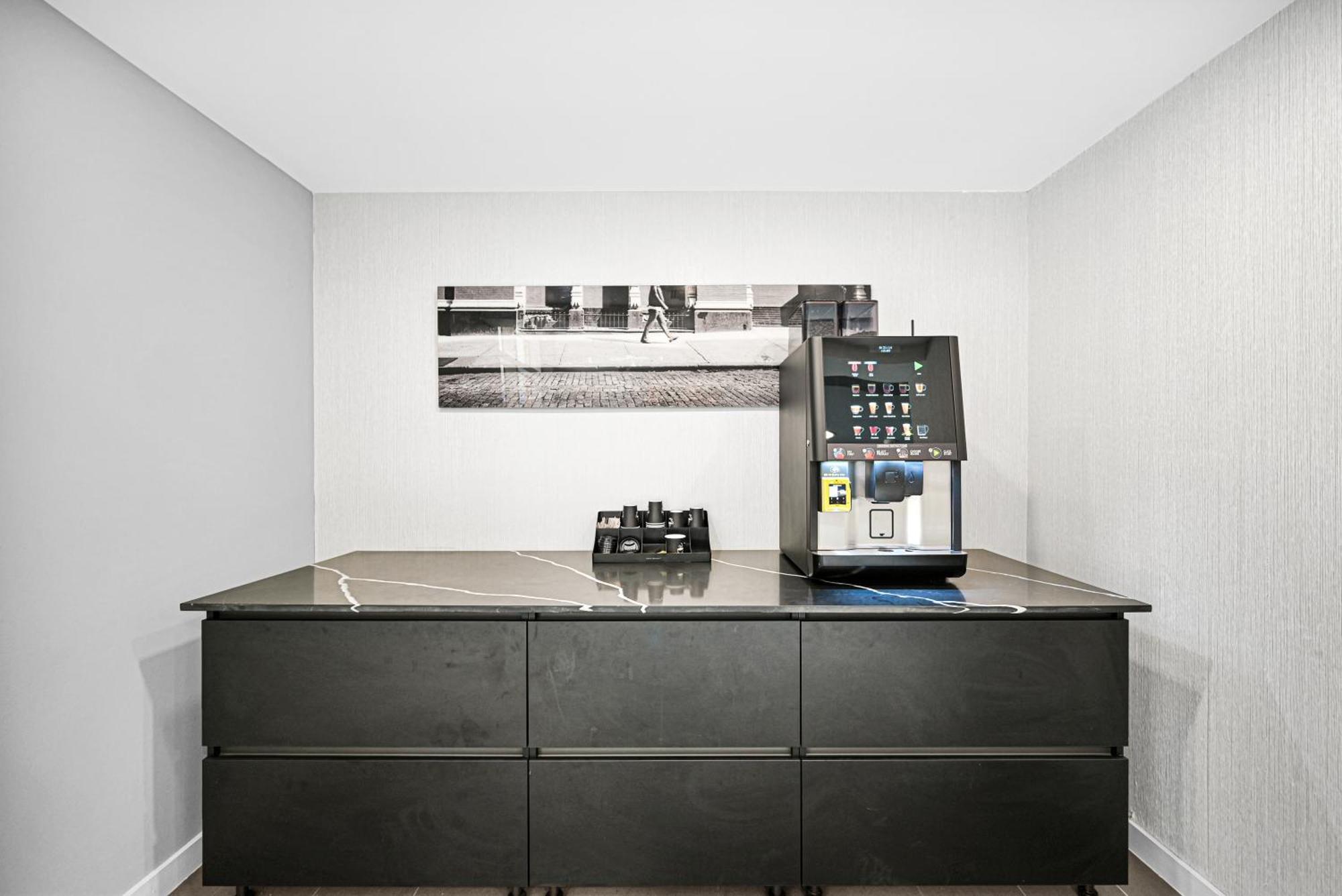 Apartment Exclusive Unit In Sunshine Miami