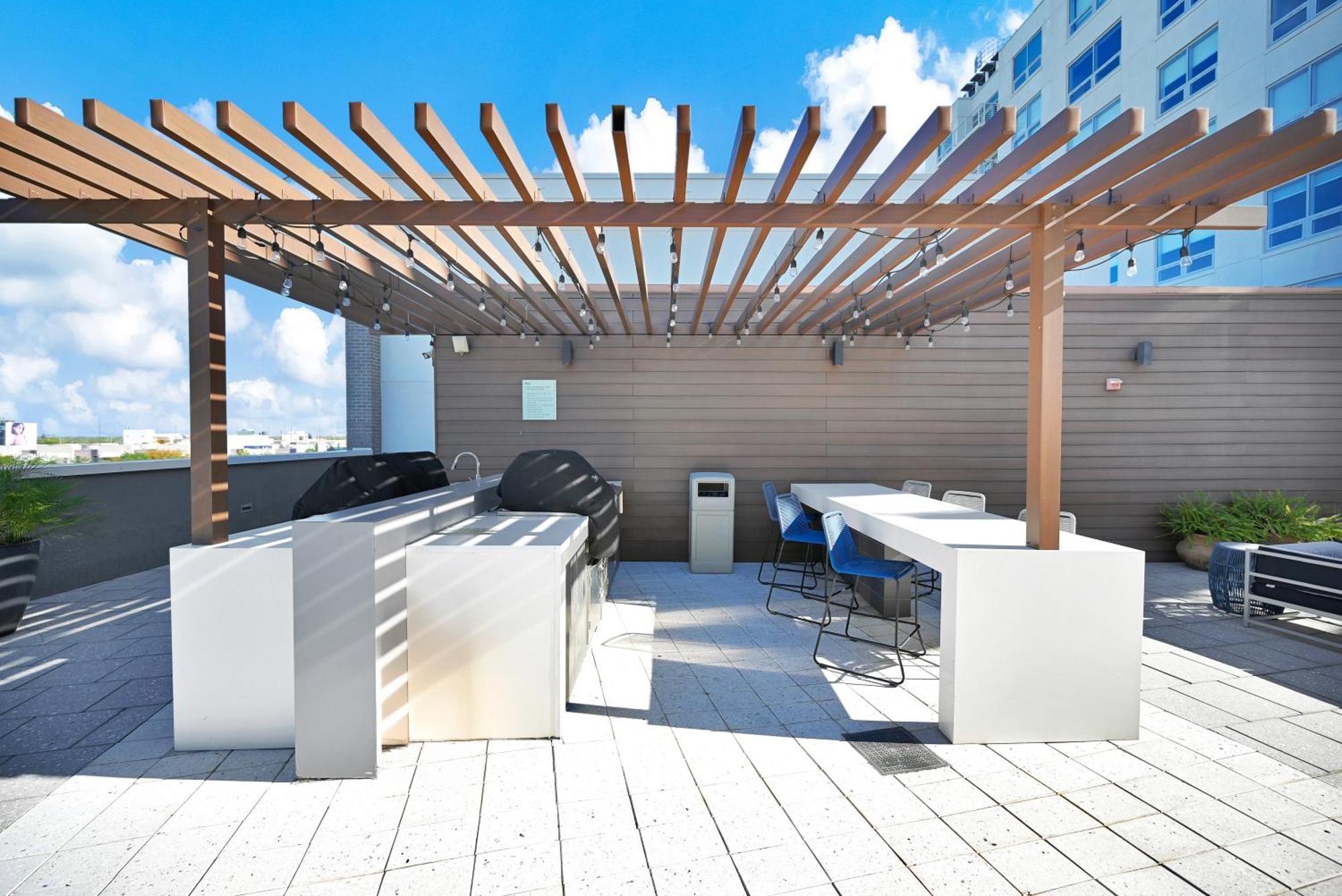 Apartment Exclusive Unit In Sunshine